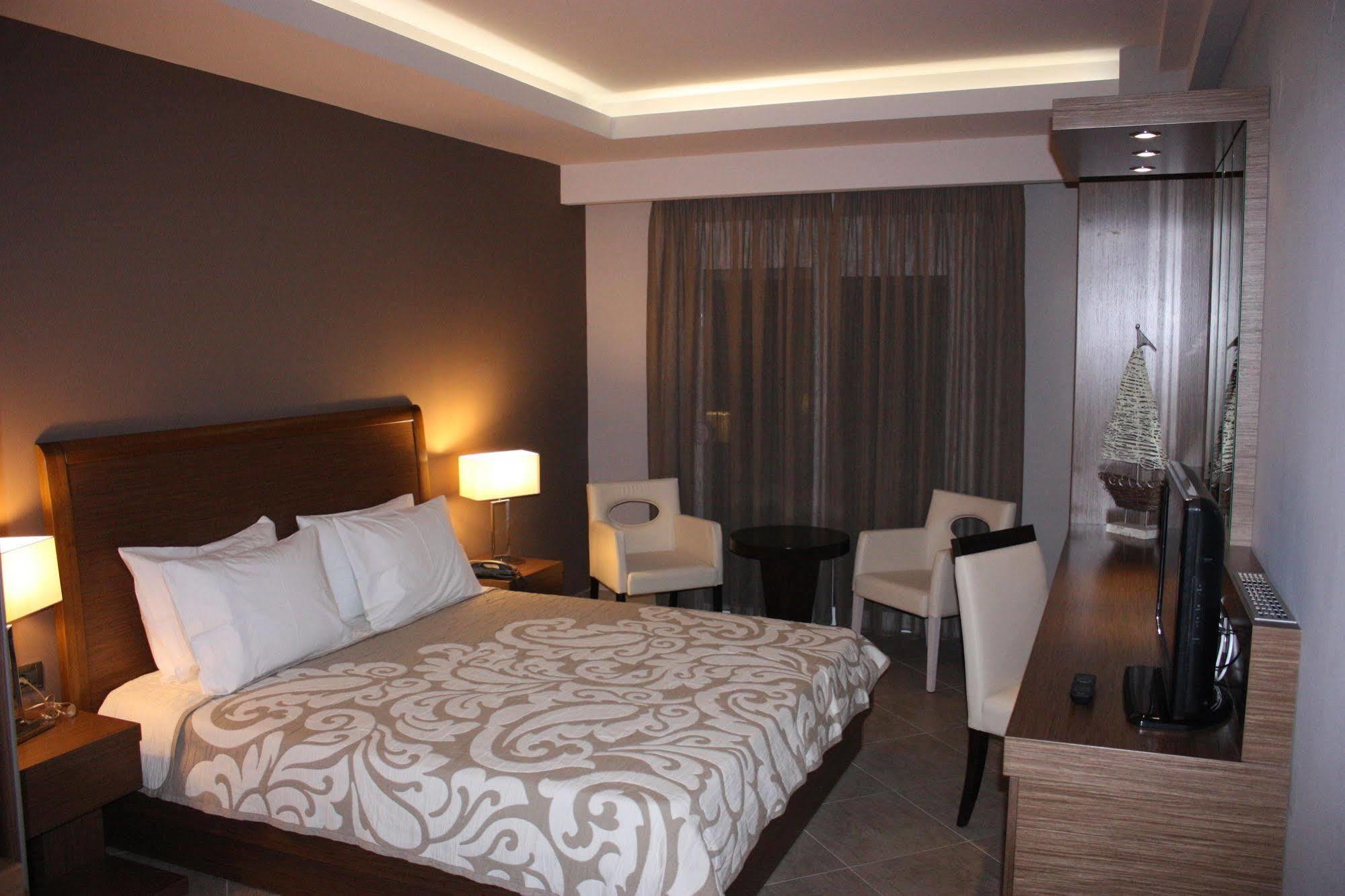 Hotel Cariatis 2*